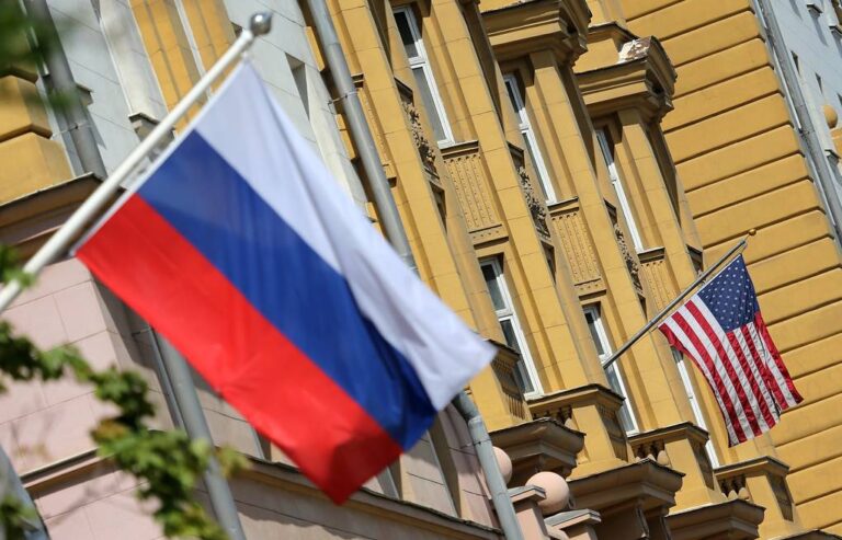 US Lawmaker Seeks Full US Russia Trade Ban US Lawmaker Seeks Full US Russia Trade Ban