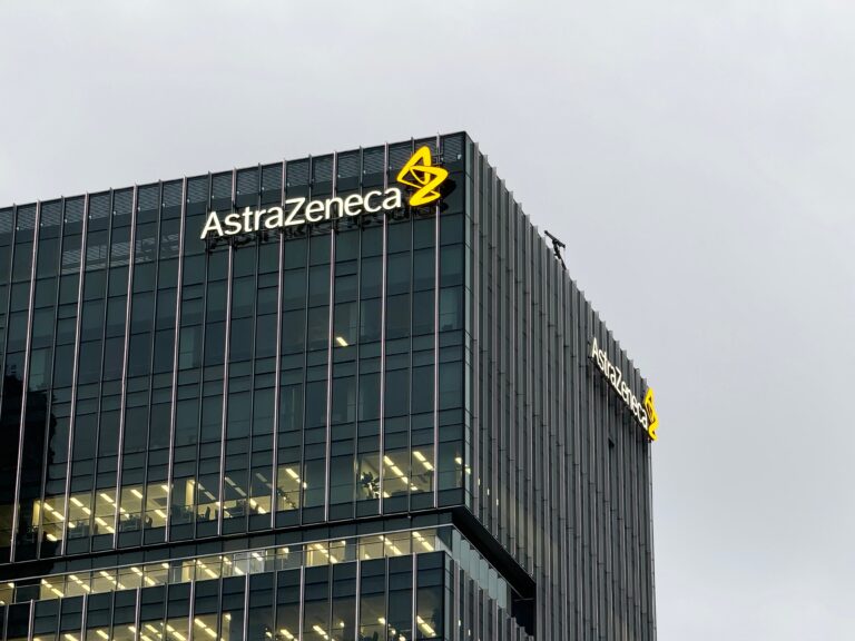 AstraZeneca Strikes Deal With Trump to Cut Drug Prices and Dodge Tariffs
